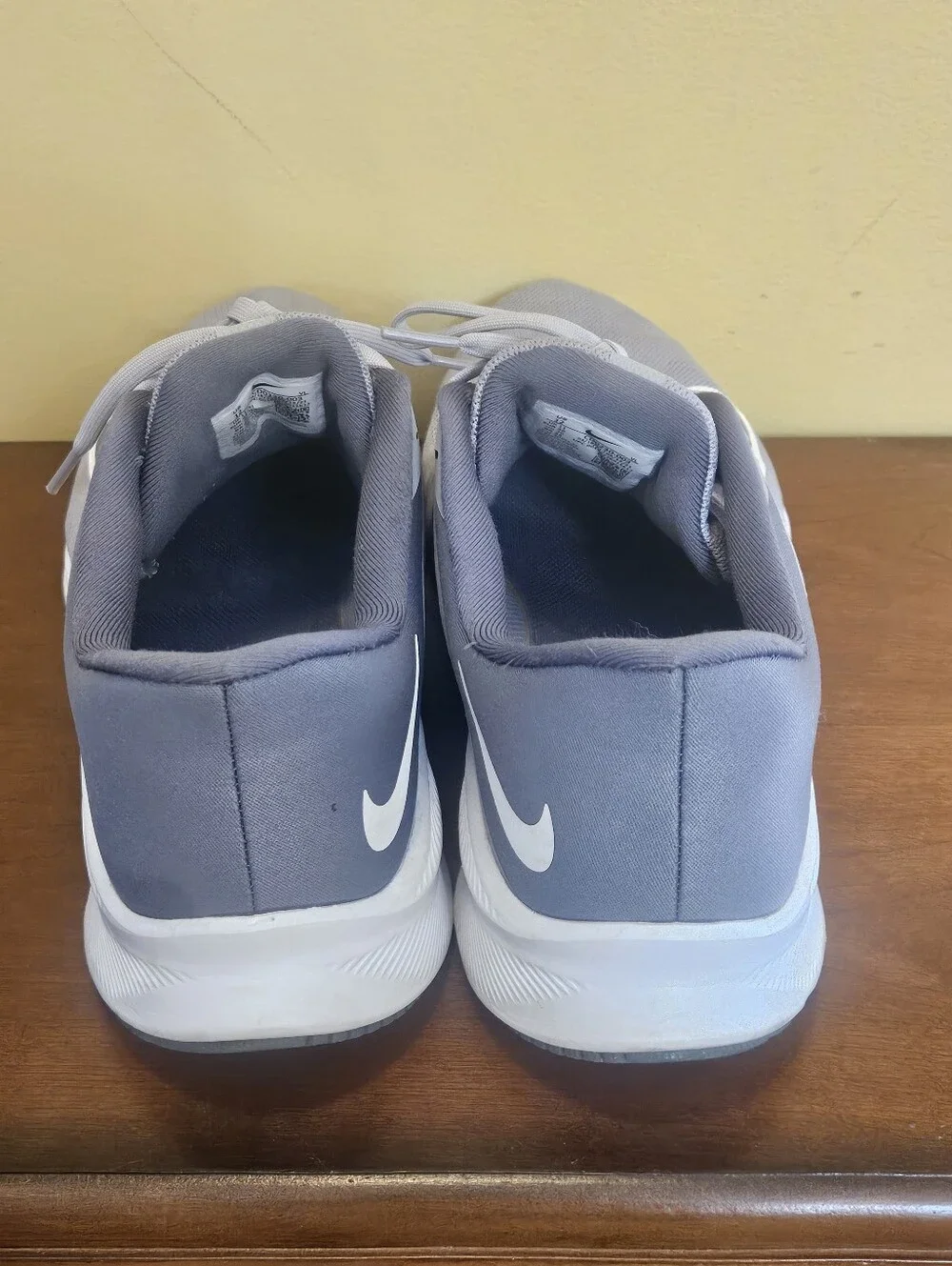 Nike Quest 3 Road Running Shoes Size 12 EUC